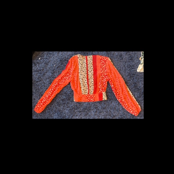 H&M multi-patterned wrap top - Picture 3 of 5